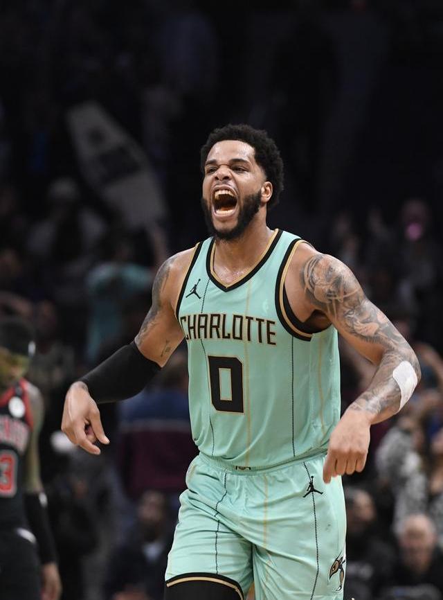 九游娱乐-NBA季后赛倒计时；夏洛特黄蜂今晨强势反弹；细节引发关注；管理层满意；训练强度明显提升的简单介绍